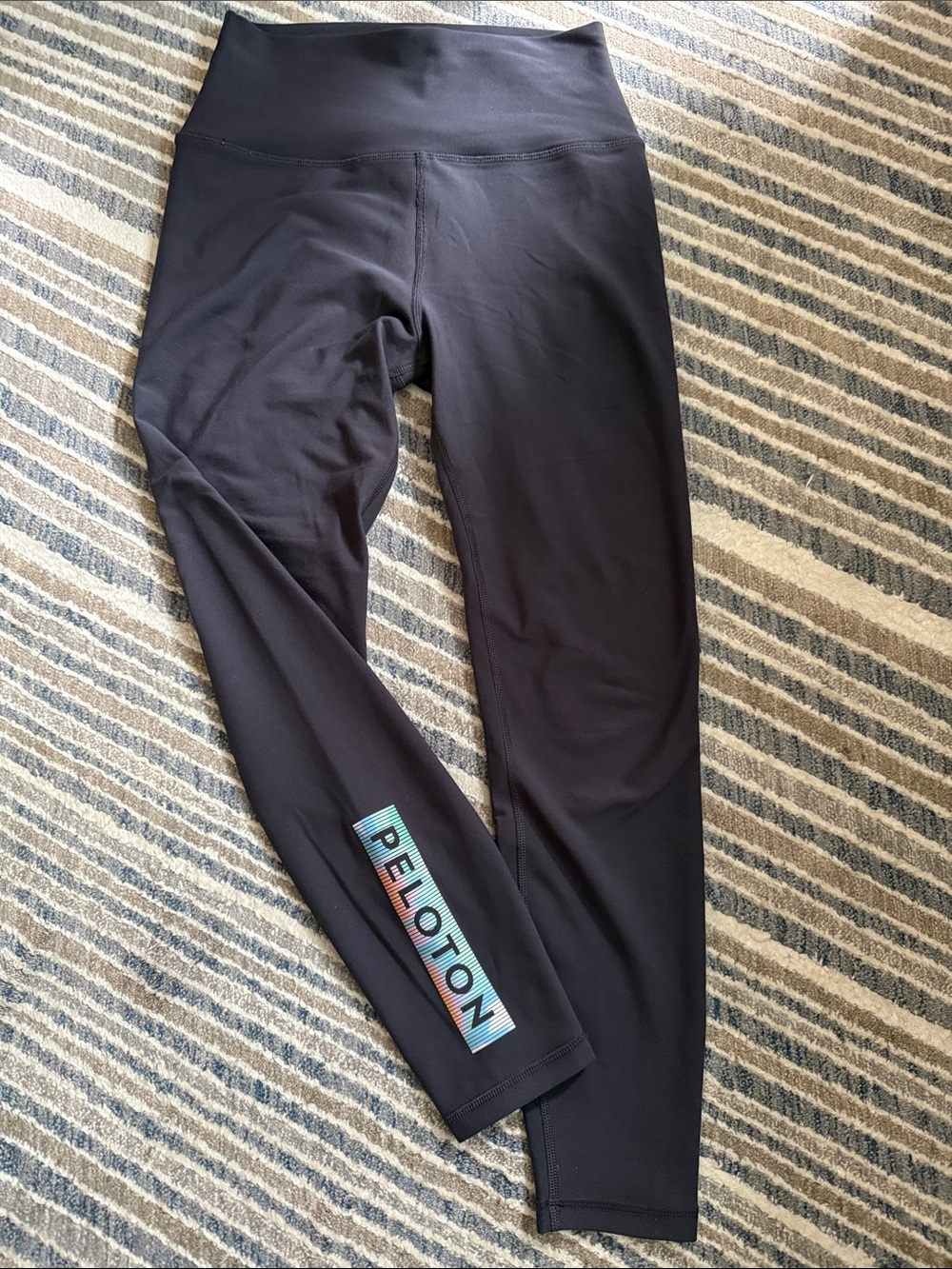 EUC Peloton Cadent Leggings - Picture 4 of 7